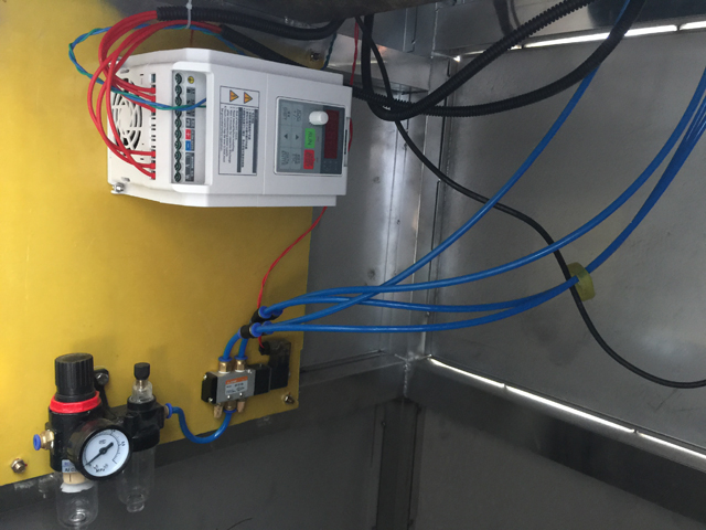 અંદર ropp કેપીંગ machinery.jpg