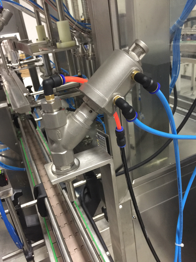 filling.jpg દરમિયાન જોડાણ માટે ગેસ ફ્લશિંગ સિસ્ટમ