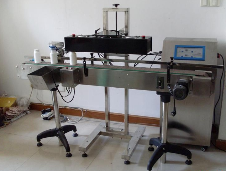 induction sealing machine સ્વયંસંચાલિત ઇન્ડક્શન line.jpg