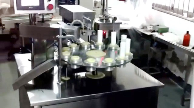 tubes filling ultrasonic sealing machine semi automatic અલ્ટ્રાસોનિક ટ્યુબ સીલર ફિલર equip.jpg