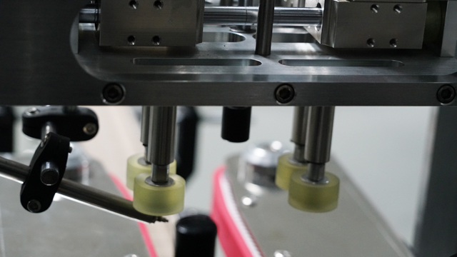 bottles.jpg માટે કેપિંગ ઇનલાઇન