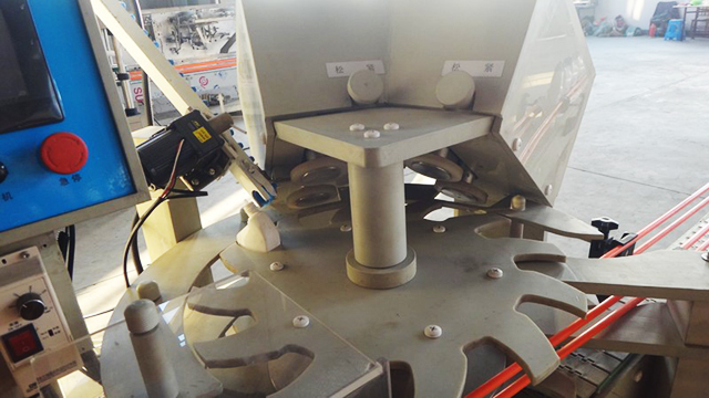 capping.jpg માટે ટર્નિંગ પ્લેટ