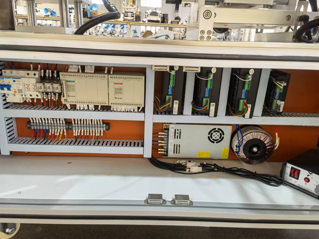 ઇલેક્ટ્રિક કેબિનેટ.jpg