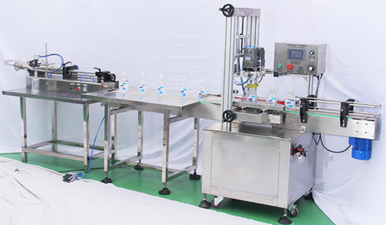 automatic screw capping machine ઇનલાઇન સ્ક્રુ કેપીંગ મશીન.jpg