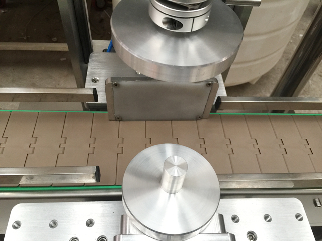 automatic capper.jpg