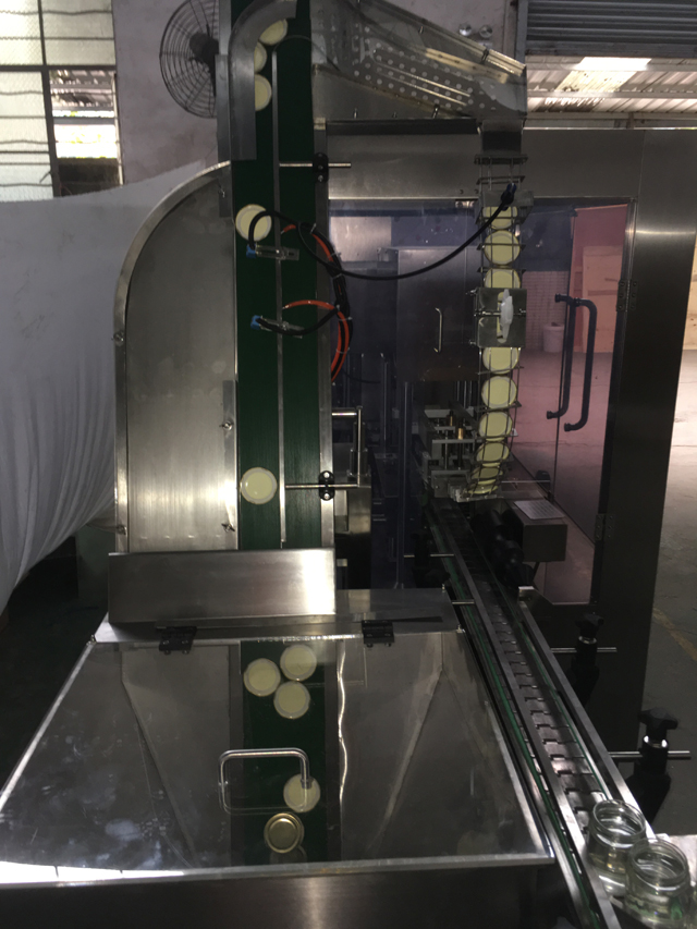 jars વેક્યુમ સીલિંગ કેપીંગ પ્રક્રિયા.JPG