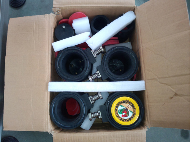 વિવિધ બોટલ માટે કેપિંગ હેડ molds.jpg