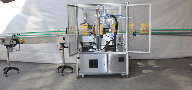 સિંગલ સ્ટેશન labeller.png