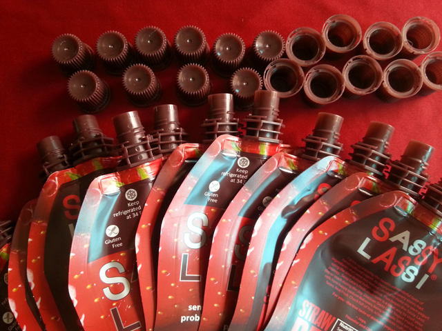 સનસનાટીભર્યા ટેસ્ટિંગ તમામ કુદરતી પ્રોબાયોટિક સ્ટ્રોબેરી દહીં