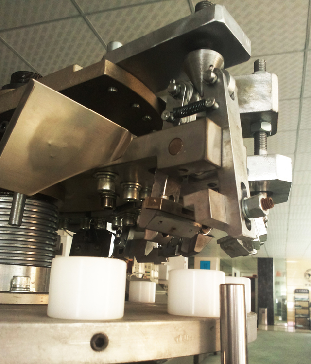 sealer part for metal hose મેટલ tubes.jpg માટે સીલિંગ ફિલિંગ