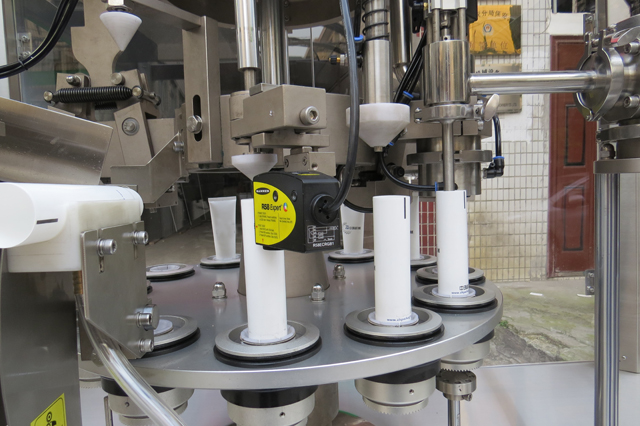 ટ્યુબ ફિલર સીલર સાધનો.jpg