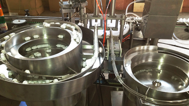 ફિલિંગ લાઇન E liquid.jpg