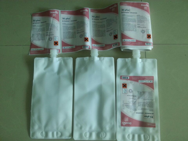 બેગ લેબલીંગ મશીનો સેમી ઓટોમેટિક (4).jpg