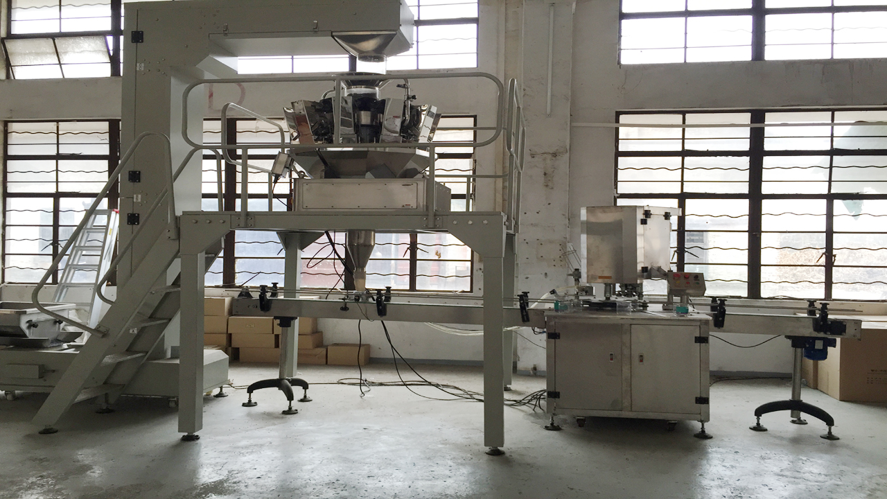 કેન ફિલિંગ સીલિંગ machines.jpg