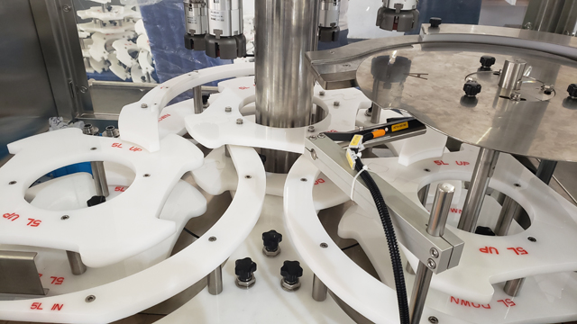 સ્ક્રુ કેપીંગ સાધનો.jpg