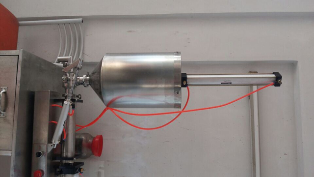 મશીન.jpg ભરવા માટે હવાવાળો ભાગ