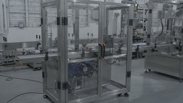 લેબલિંગ બોટમ જાર્સ machine.jpg