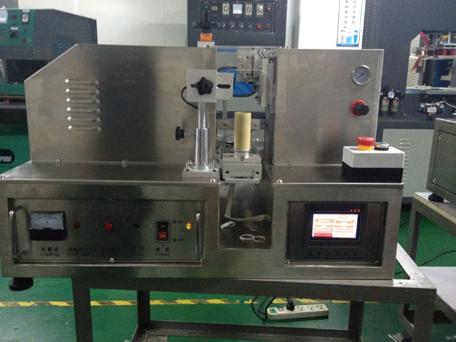 ultrasonic tube sealing equipment અલ્ટ્રાસોનિક ટ્યુબ સીલિંગ મશીન.jpg