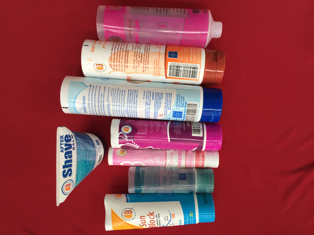 4 tubes in a row sealing samples ટ્યુબ્સ સીલર 4 એક પંક્તિમાં.jpg