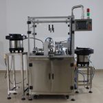 મોનોબ્લોક સ્મોલ ડ્રોપ બોટલ ટ્યુબ ફિલિંગ પ્લગિંગ કેપિંગ મશીન