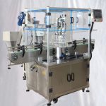 ઢાંકણ એલિવેટર ફીડર સાથે રોટરી પ્લાસ્ટિક જ્યુસ બોટલ કેપર સાધન