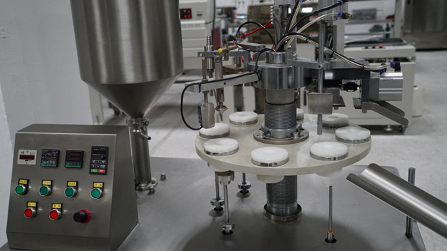 ટ્યુબ ફિલર સીલર સાધનો.jpg