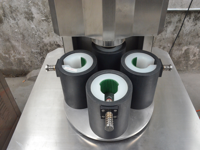 jars.jpg કેપિંગ માટે મોલ્ડ