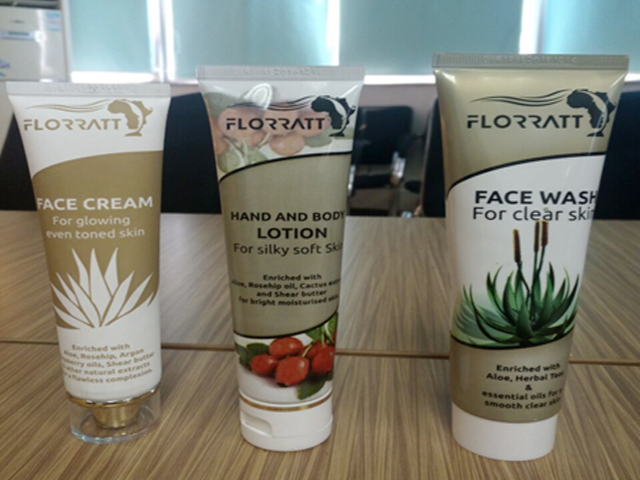 દક્ષિણ આફ્રિકા ગ્રાહક (3).jpg માટે ટ્યુબ સીલિંગ નમૂનાઓ