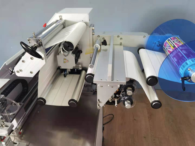 મશીન લેબલીંગ સોસેજ (3).jpg