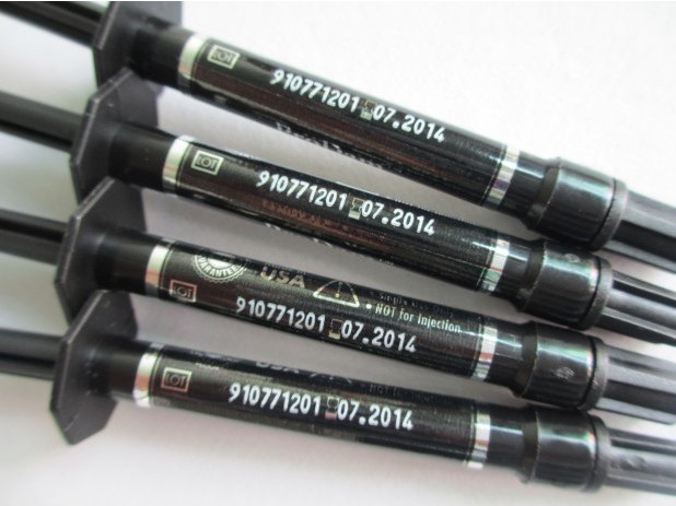 labeling printer machine for syringes સિરીંજ લેબલીંગ printing.jpg