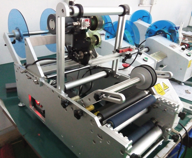 ઈન્જેક્શન needle.jpg માટે લેબલિંગ મશીન સેમી ઓટોમેટિક