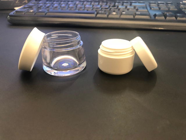 કેપિંગ માટે જાર નમૂનાઓ